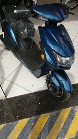 MOTO SCOOTER ELÉTRICA