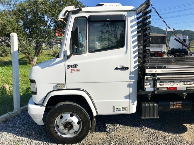 mb 710 carroceria  - Foto 4