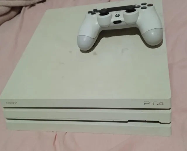 Vendo ps4 pro - Videogames - João Alves, Montes Claros 1248548378