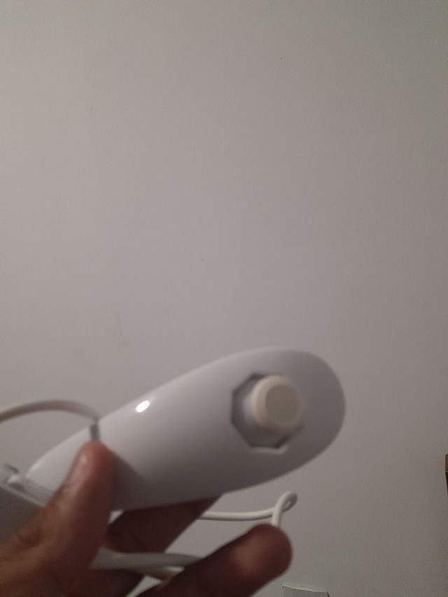 Controle nintendo wii (menos de 2 meses de uso)