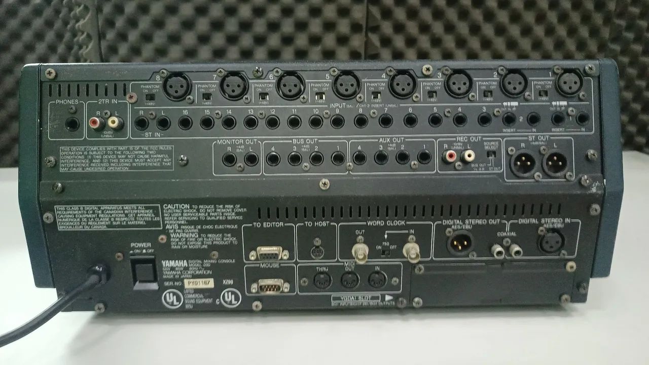 Mesa de áudio Yamaha O3D usada e revisada - Foto 2