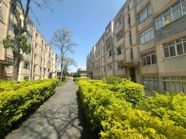 Apartamento à venda com 2 quartos no CIC em Curitiba.