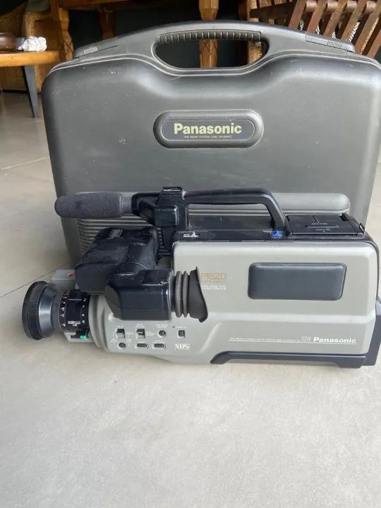 Filmadora Panasonica Piezo Auto Focus VHS Bateria 