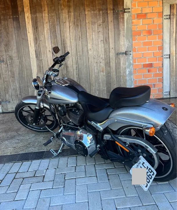 Harley Breakout 2015 - Foto 5