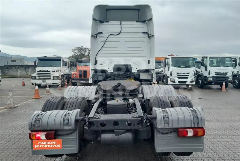 MERCEDES-BENZ AXOR 2544 LS 6X2, ANO 2019 - Foto 2