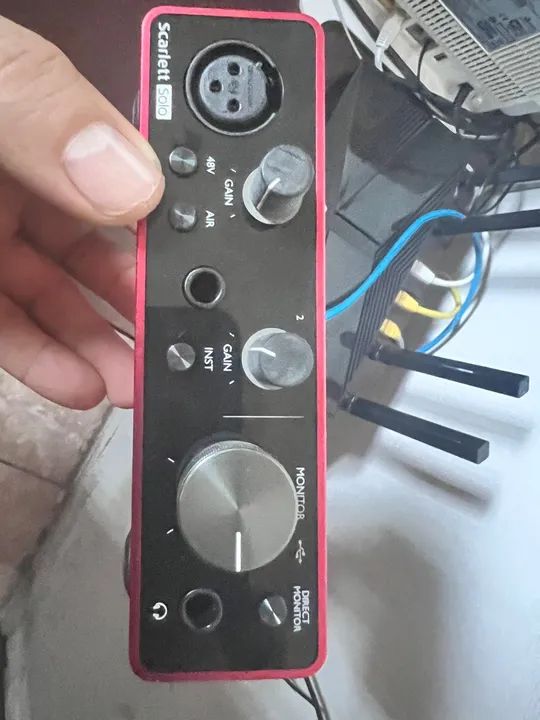 Interface de Áudio Focusrite Scarlett Solo 3ª Geração - Foto 2