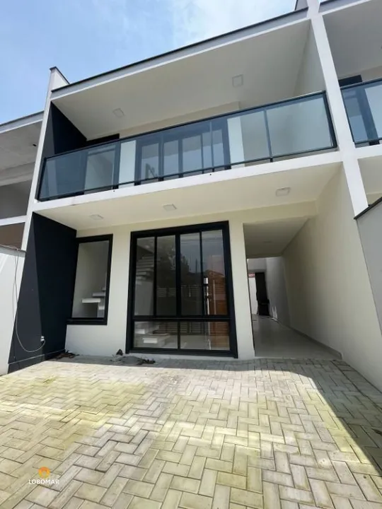 Sobrado com 3 suítes à venda, 125 m² por R$ 715.000,00 - Centro - Barra Velha/SC