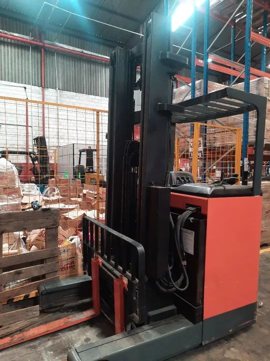 Empilhadeira  eletrica  - Foto 5