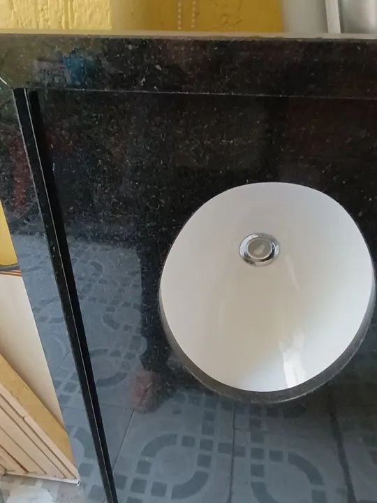 Pia Granito preto 1,54x0,54cm semi nova com cuba.  - Foto 3