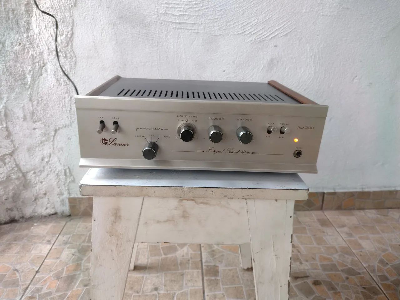 Amplificador Lanner AL-208 Integral Sound 40w