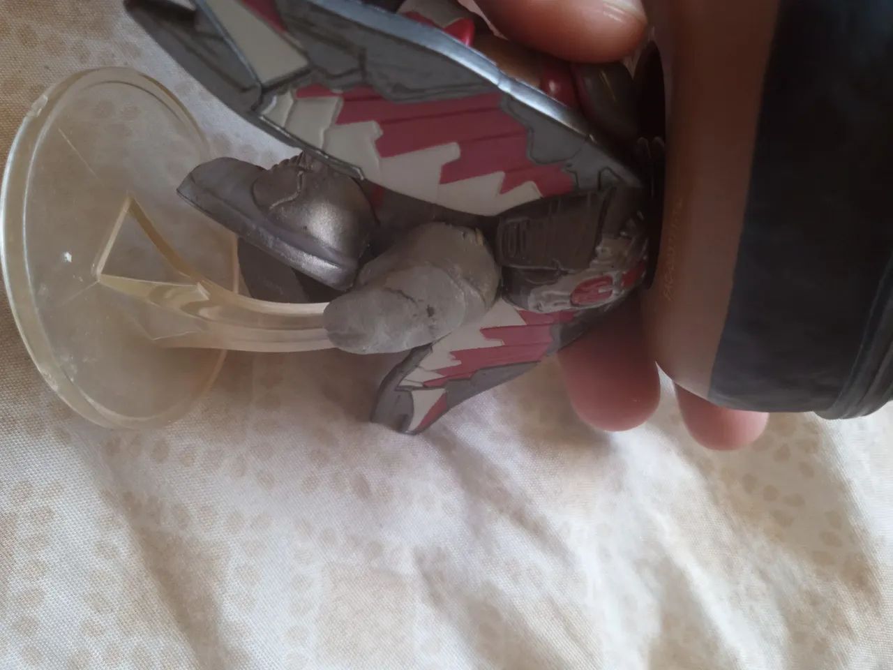Funko Pop Falcon 127 (com detalhe na base) - Foto 4