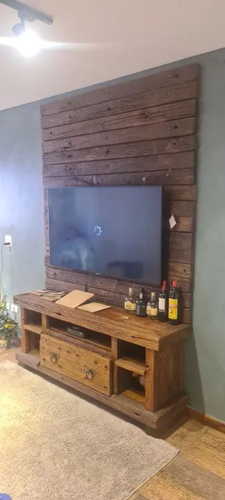Rack e painel de madeira maciça de demolição  - Foto 4