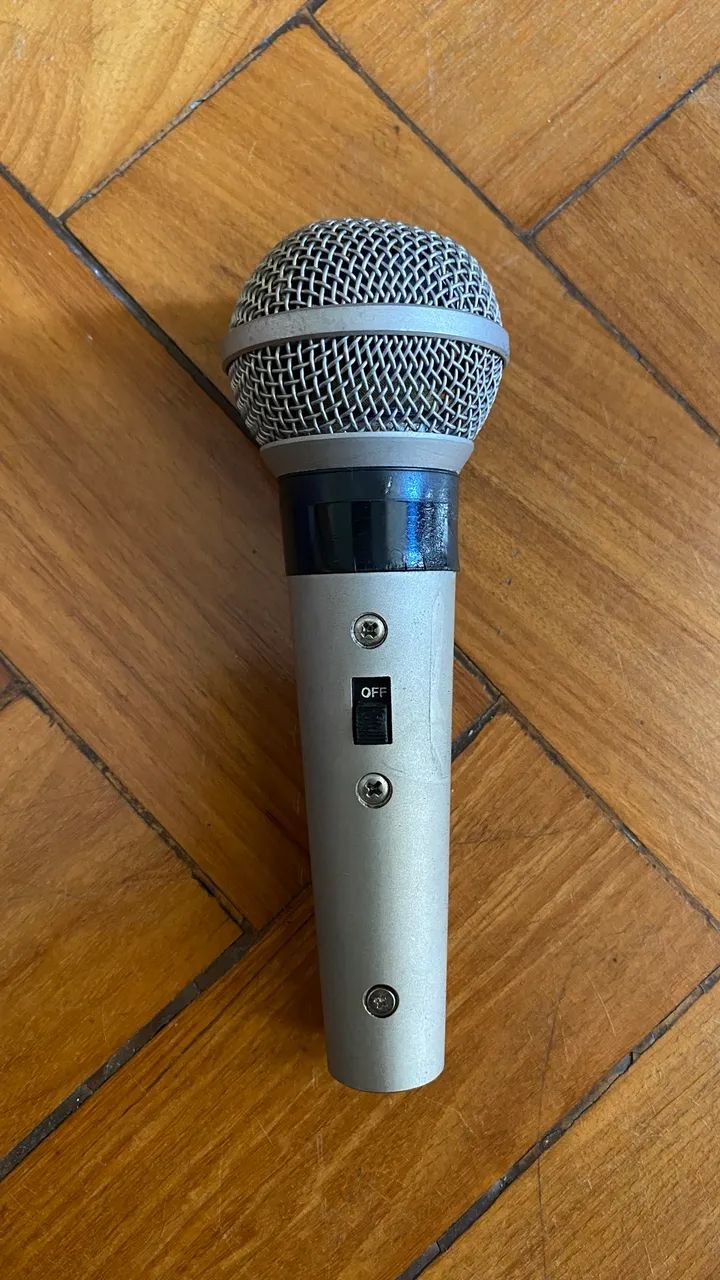 Microfone Le Son SM 58 P-4 Dinâmico Cardioide cor prata - Foto 6