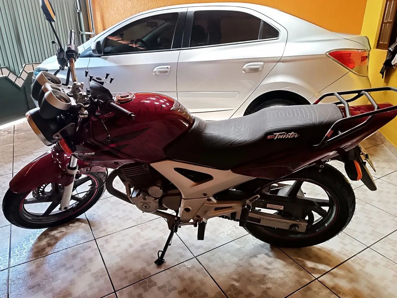 CBX Twister 2008 vermelha - Foto 3