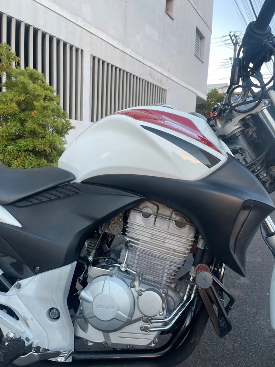 CB 300R - Foto 3