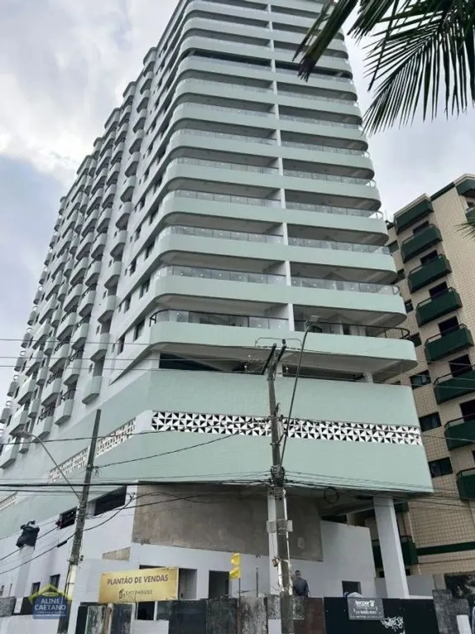 Prédio Frente Apto 02 dorms c/ Terraço Gourmet 519 mil