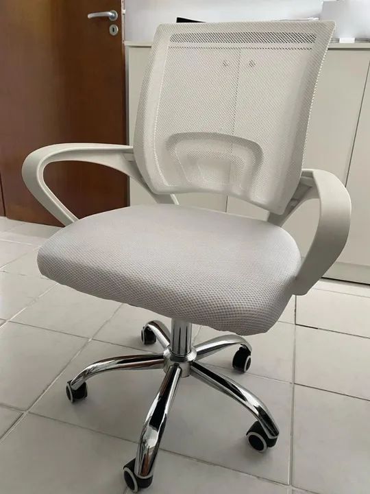Cadeiras para escritorio - pouquíssimo uso, comprei na Leroy.. - Foto 6
