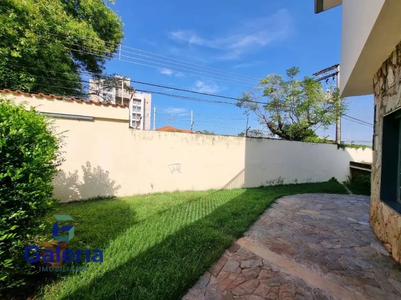 Casa sobrado com 4 quartos para alugar, 290m² - Vila Ana Maria