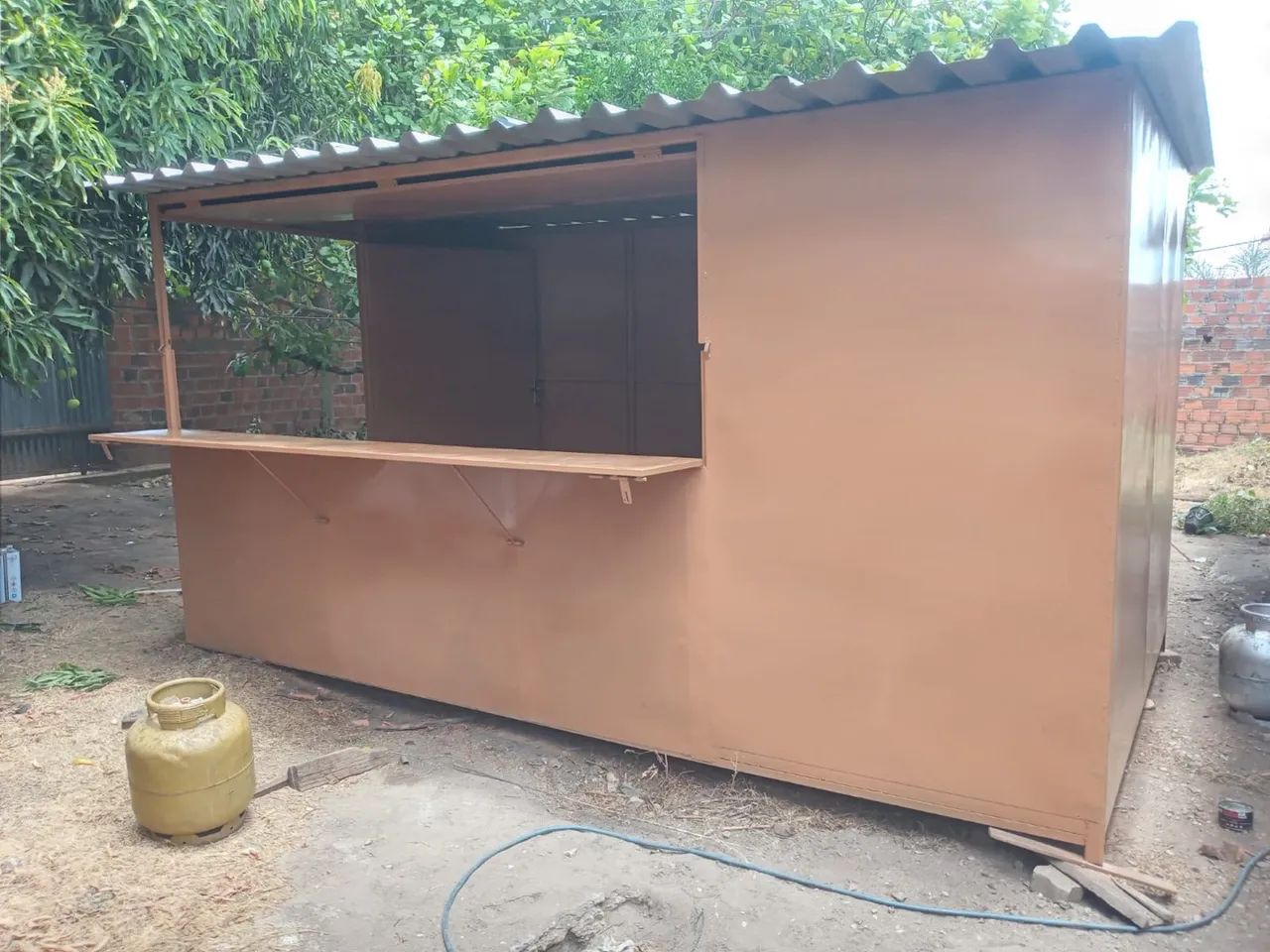 Trailer com Chapa Galvanizada - 4x2,5m (Nunca Usado)