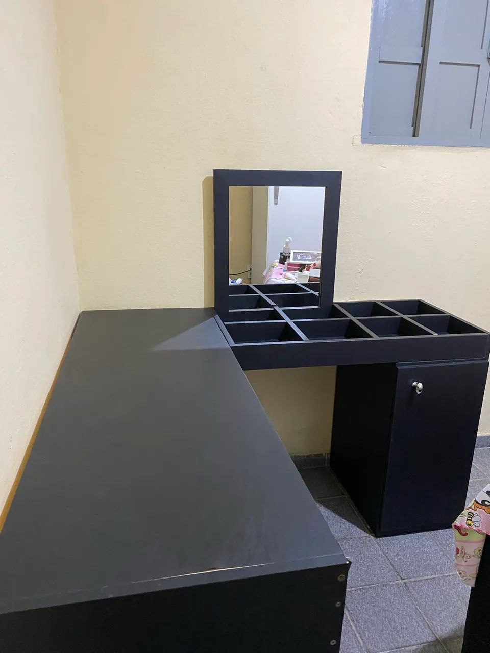 Dressing table64221269769858121