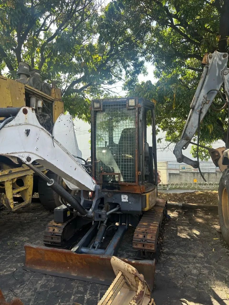 Mini Escavadeira - E35 - BobCat 2013 