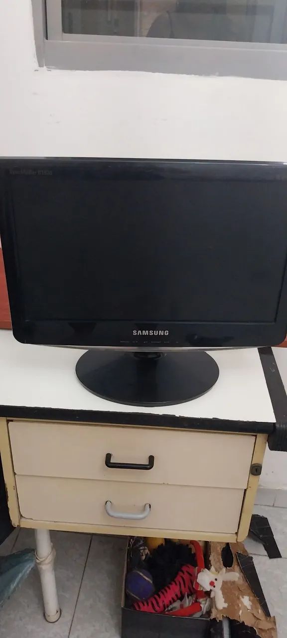 Monitor Lcd 16 Polegadas Samsung Syncmaster B1630n Preto (Usado)