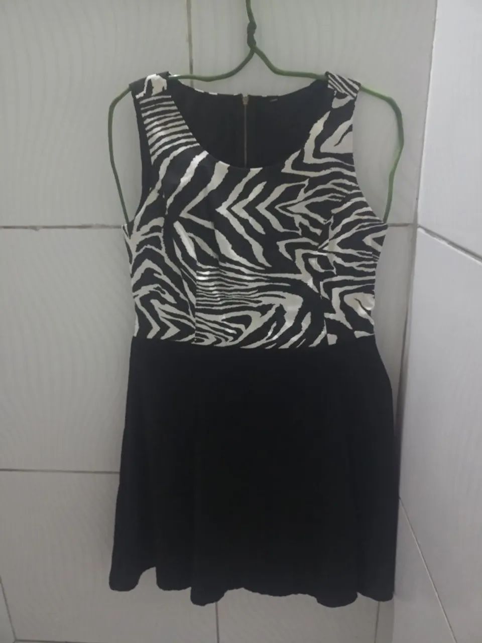 Vestido Preto com Zebra Feminino M - Foto 4