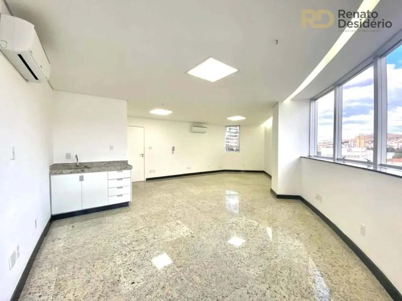 Sala para venda 44 m² no Santa Tereza