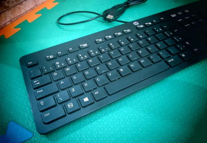Teclado HP USB ABNT2 - Ótimo Estado, Silencioso, Confortável e Barato!