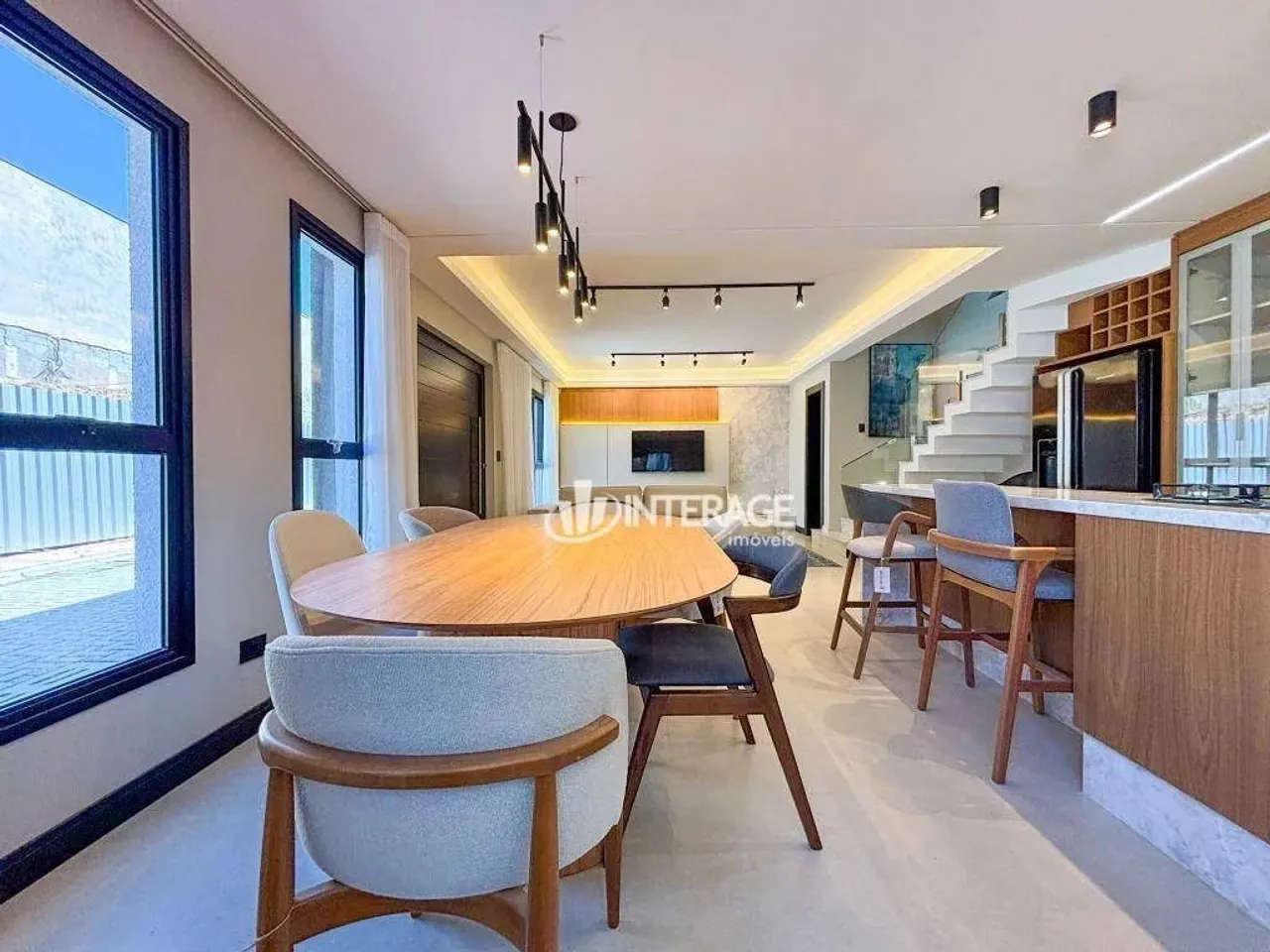 Casa com 3 dormitórios para alugar, 172 m² por R$ 10.000,00/mês - Santa Felicidade - Curit