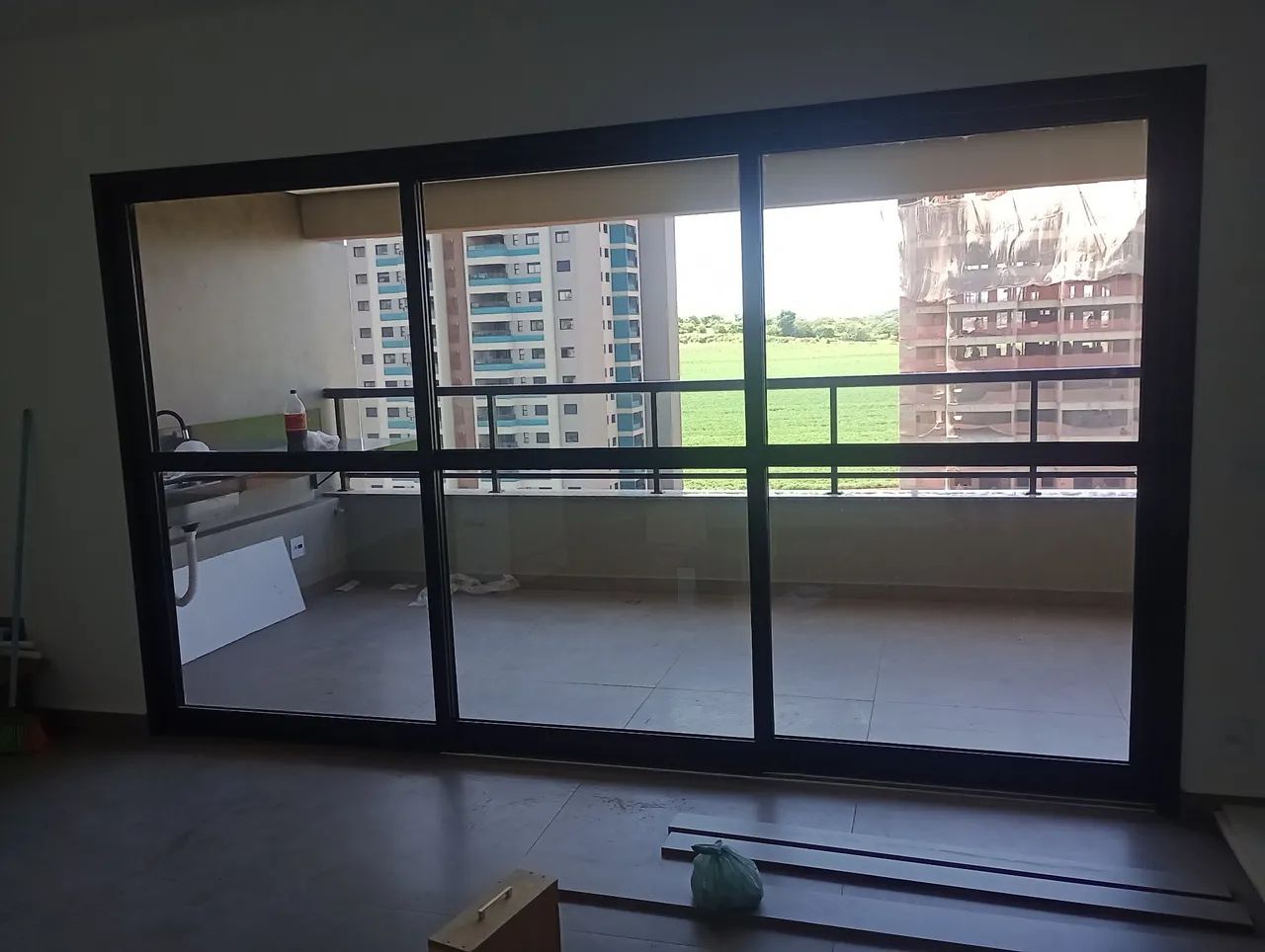 portas em alumínio de correr 3 folhas 