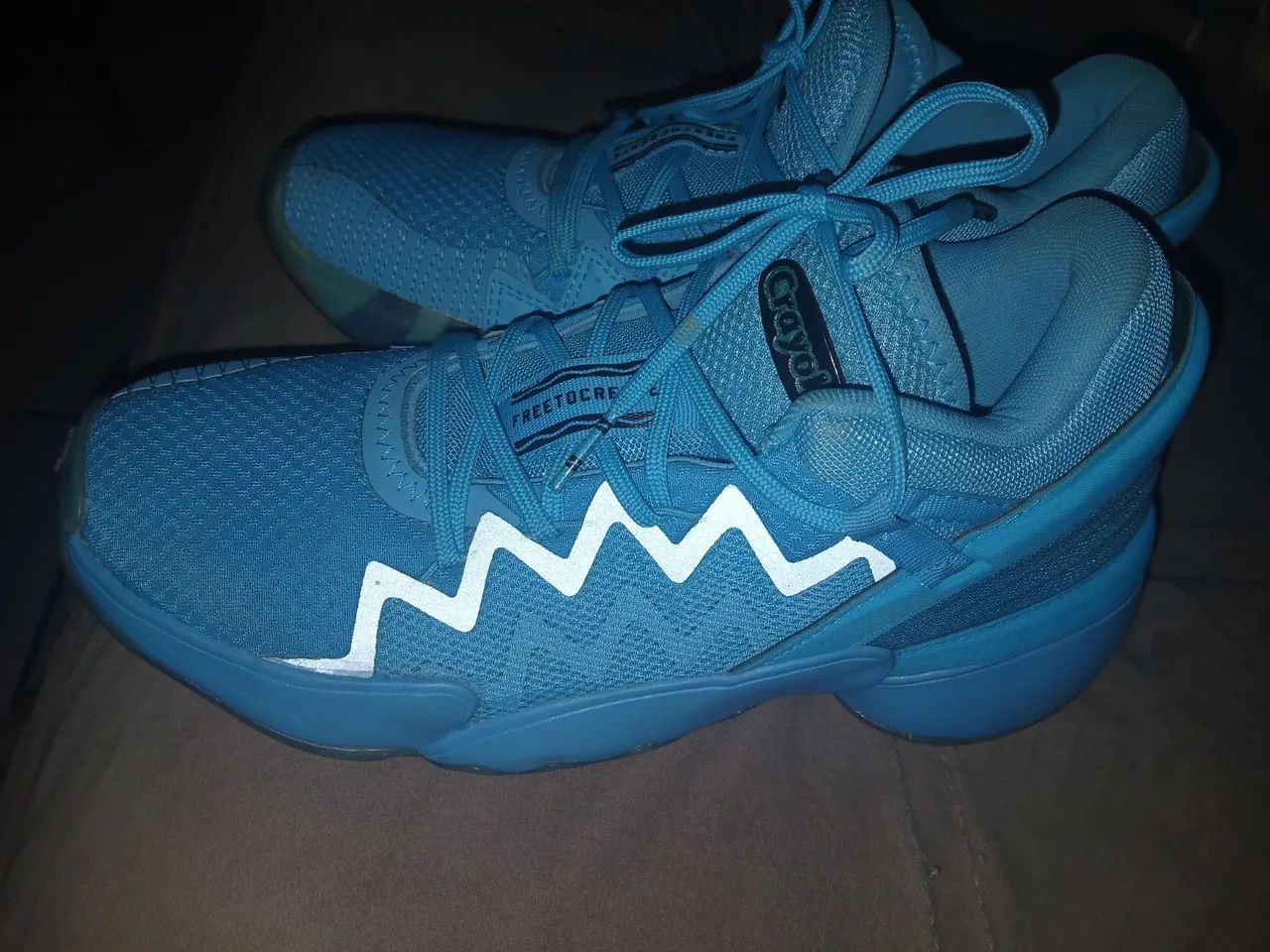 Tenis adidas impotado
