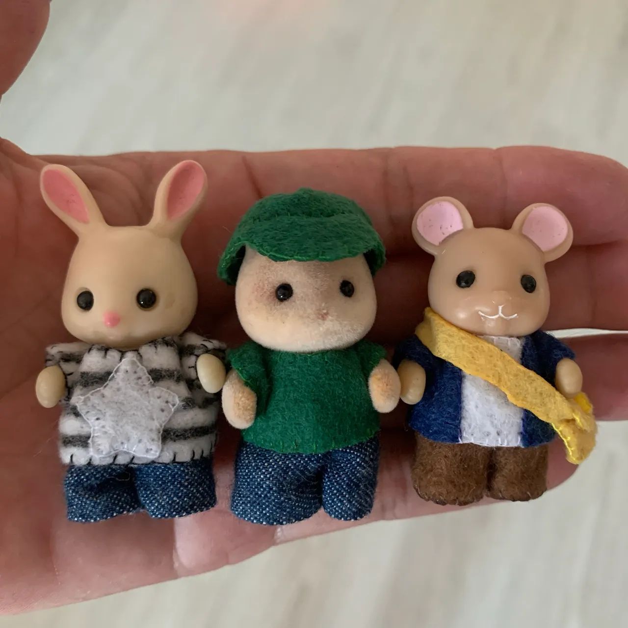 Roupinha amigos Sylvanian Families  - Foto 5