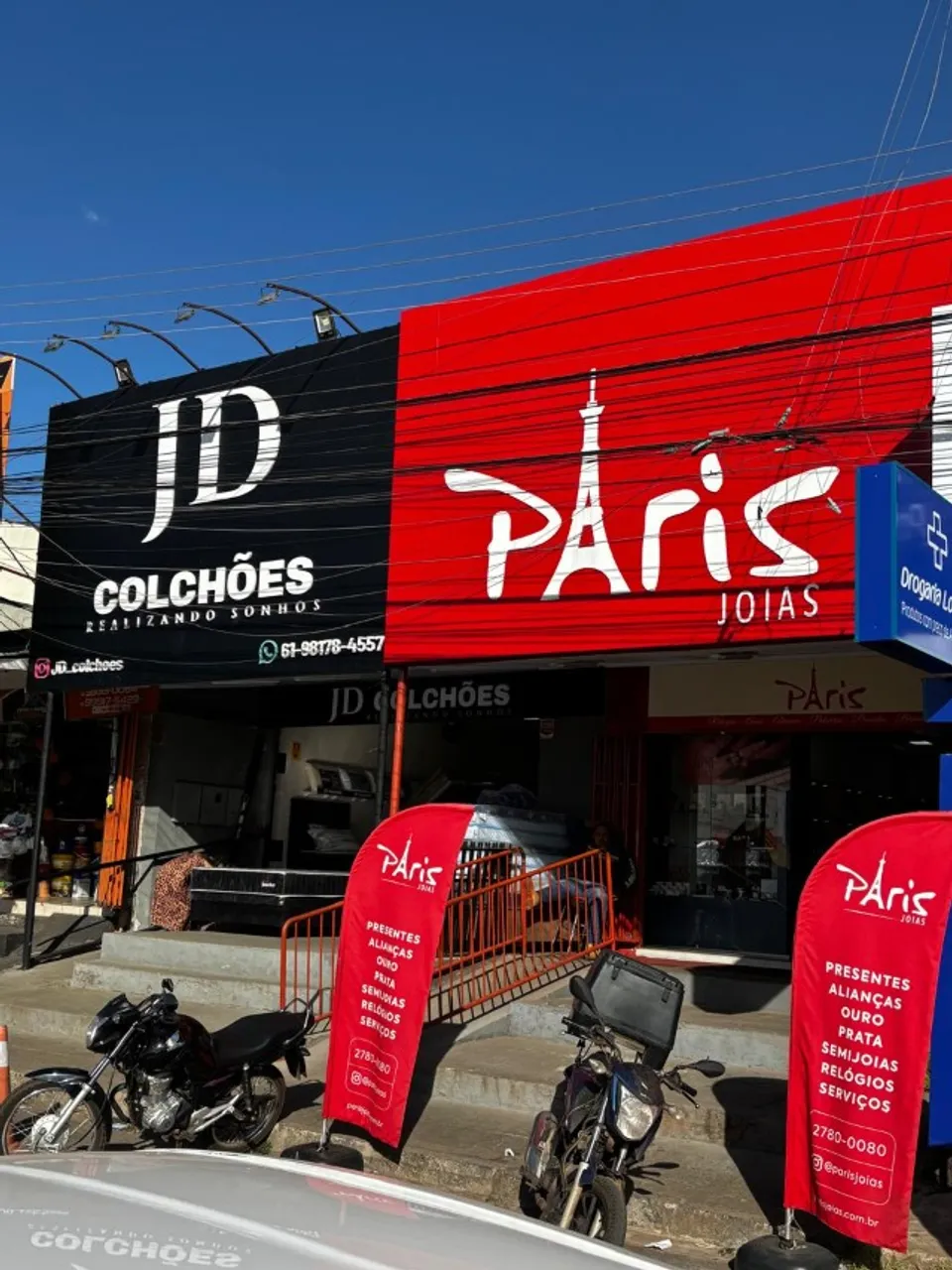 Quadra 201 Conj 8 - 02 Lojas comercias 65 m2 cada - Renda 12 Mil 