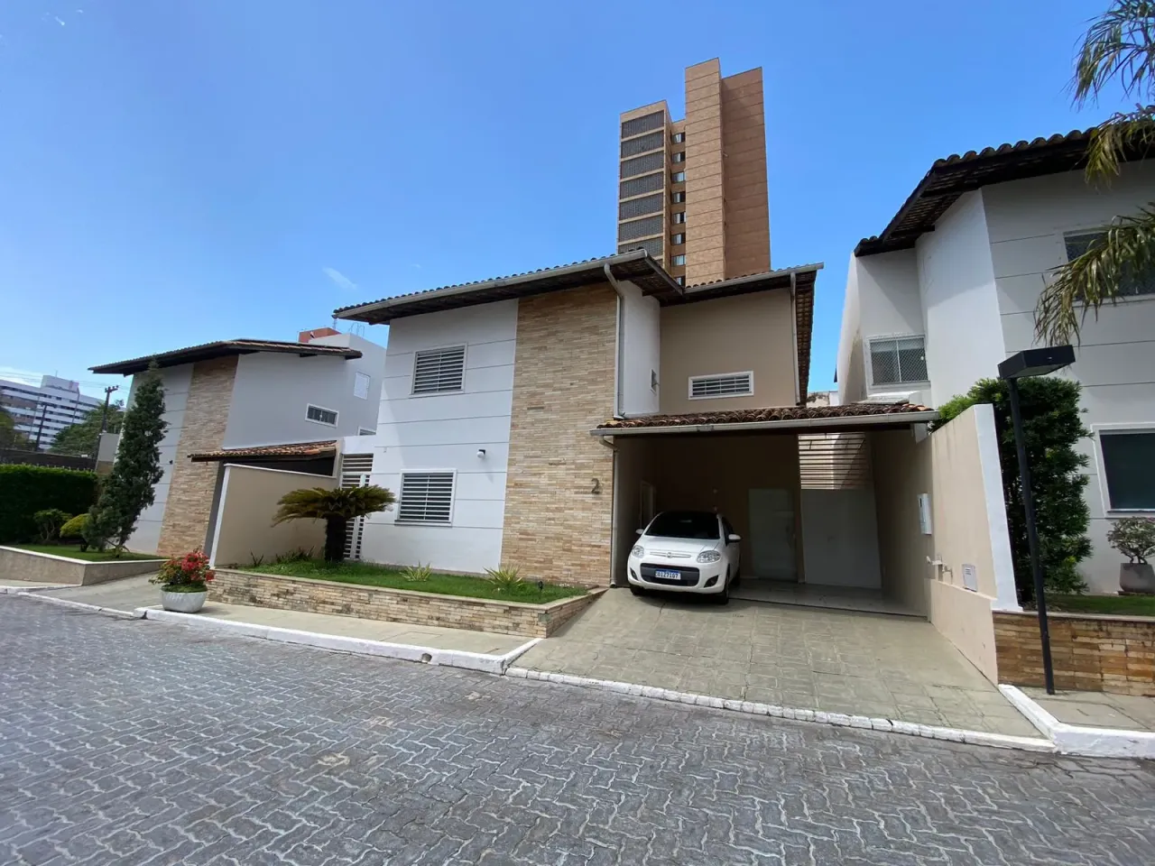 vendo ou alugo casa no cond no olho dgua