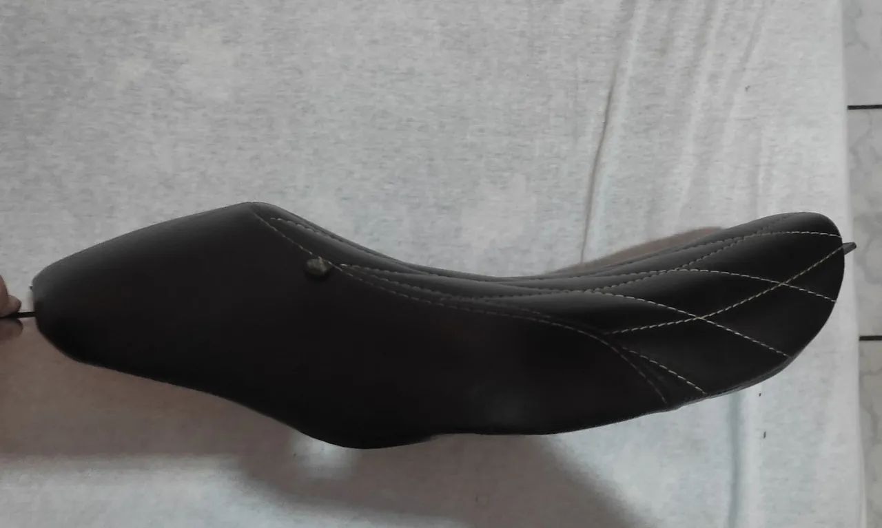 Banco Solo Harley Davidson XL 883 R Pedrinho Bancos  - Foto 5