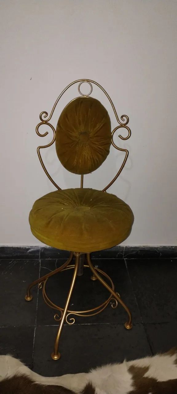 Lindíssima cadeira estofada em veludo (Antiguidade) - Foto 2