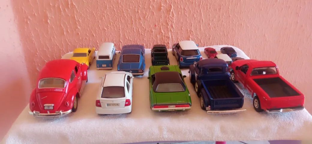 Carros em miniatura - Foto 5