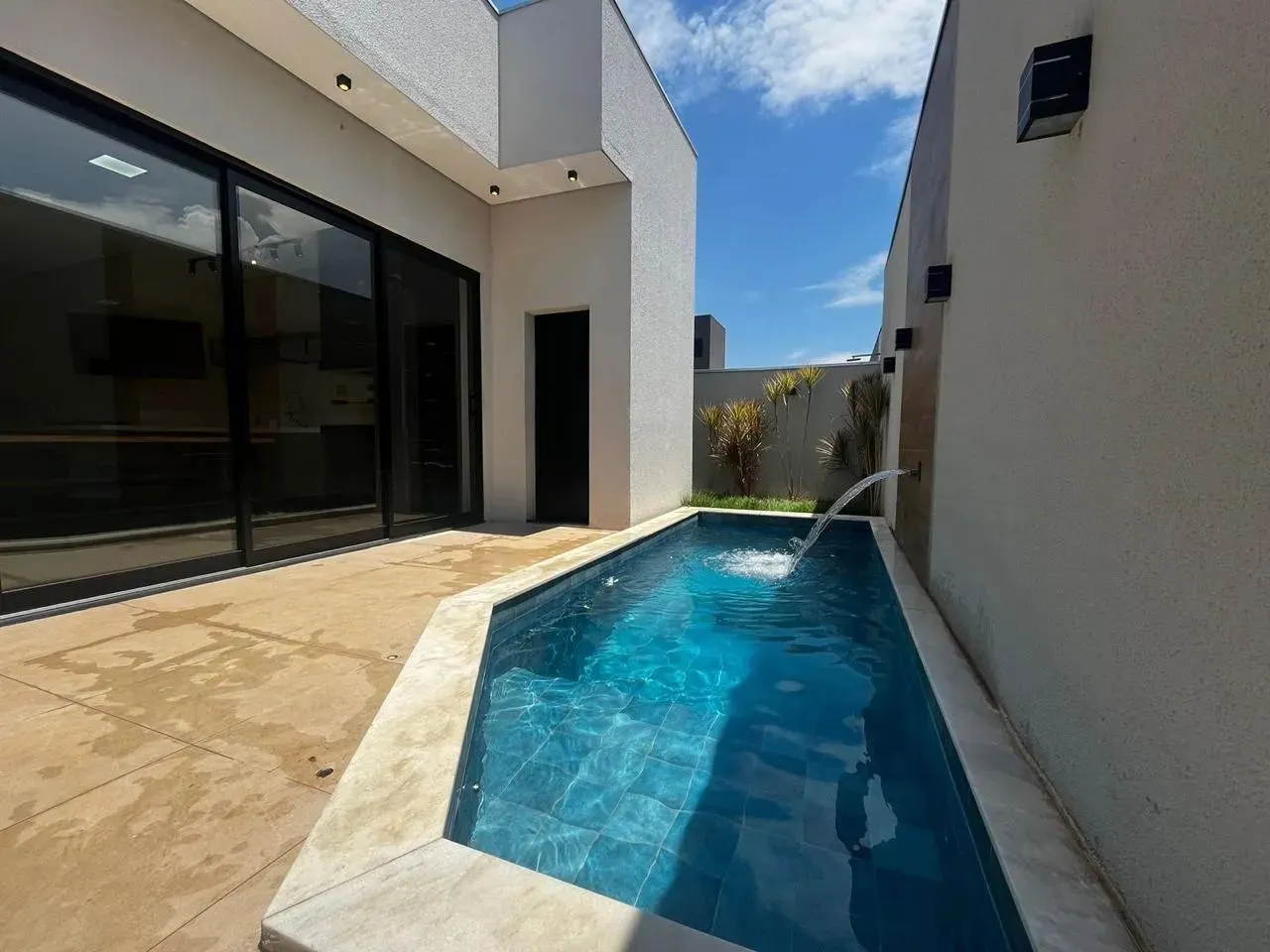 Casa no condomínio Belvedere II