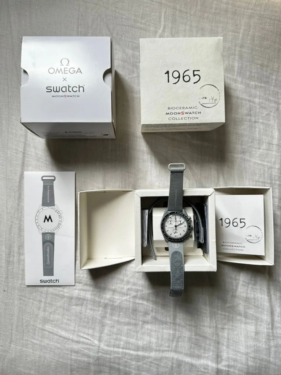 時計 Omega Moonswatch Bioceramic 1965 Swatchから、「BIOCERAMIC MOONSWATCH1965」が発売 | VERY NaVY
