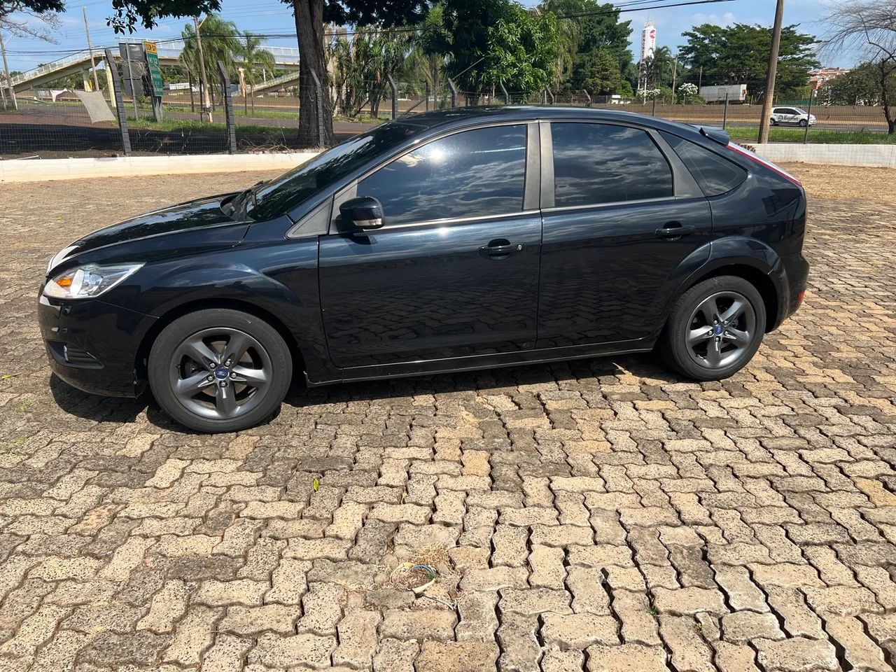 Ford Focus 1.6 Manual 2013 - Foto 3