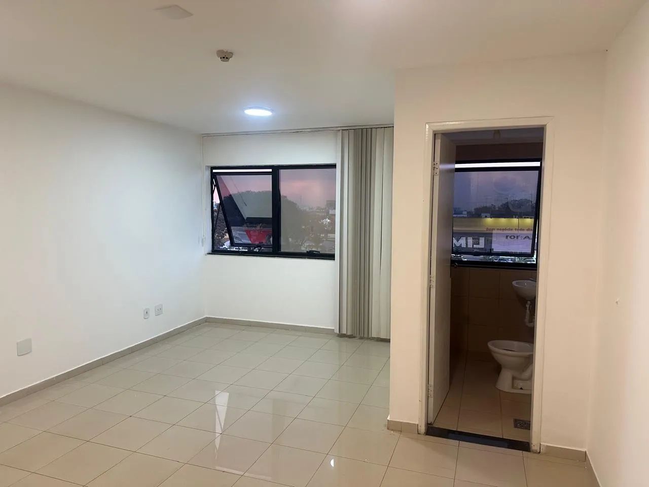 Aluguel de Salas Comerciais  - Foto 2