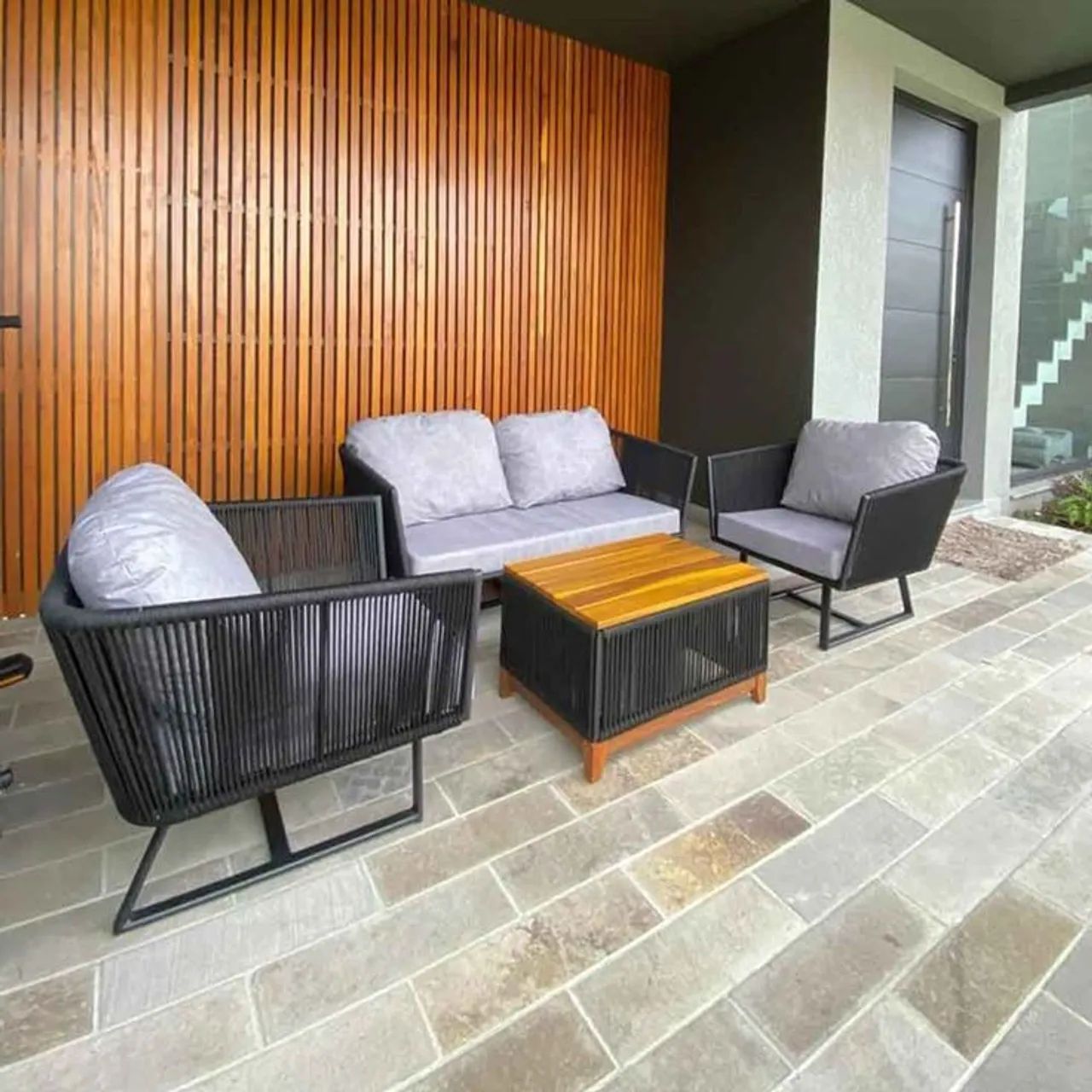 Móveis próprio para área externa 