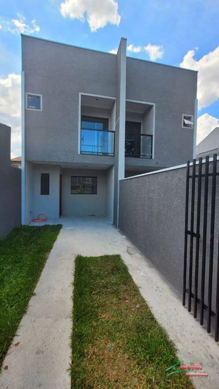 Sobrado Novo a venda no sitio cercado