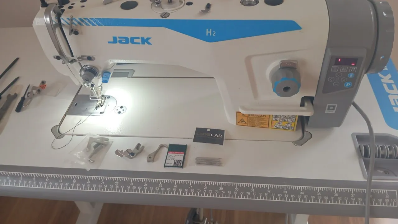 Máquina de Costura Industrial Jack H2