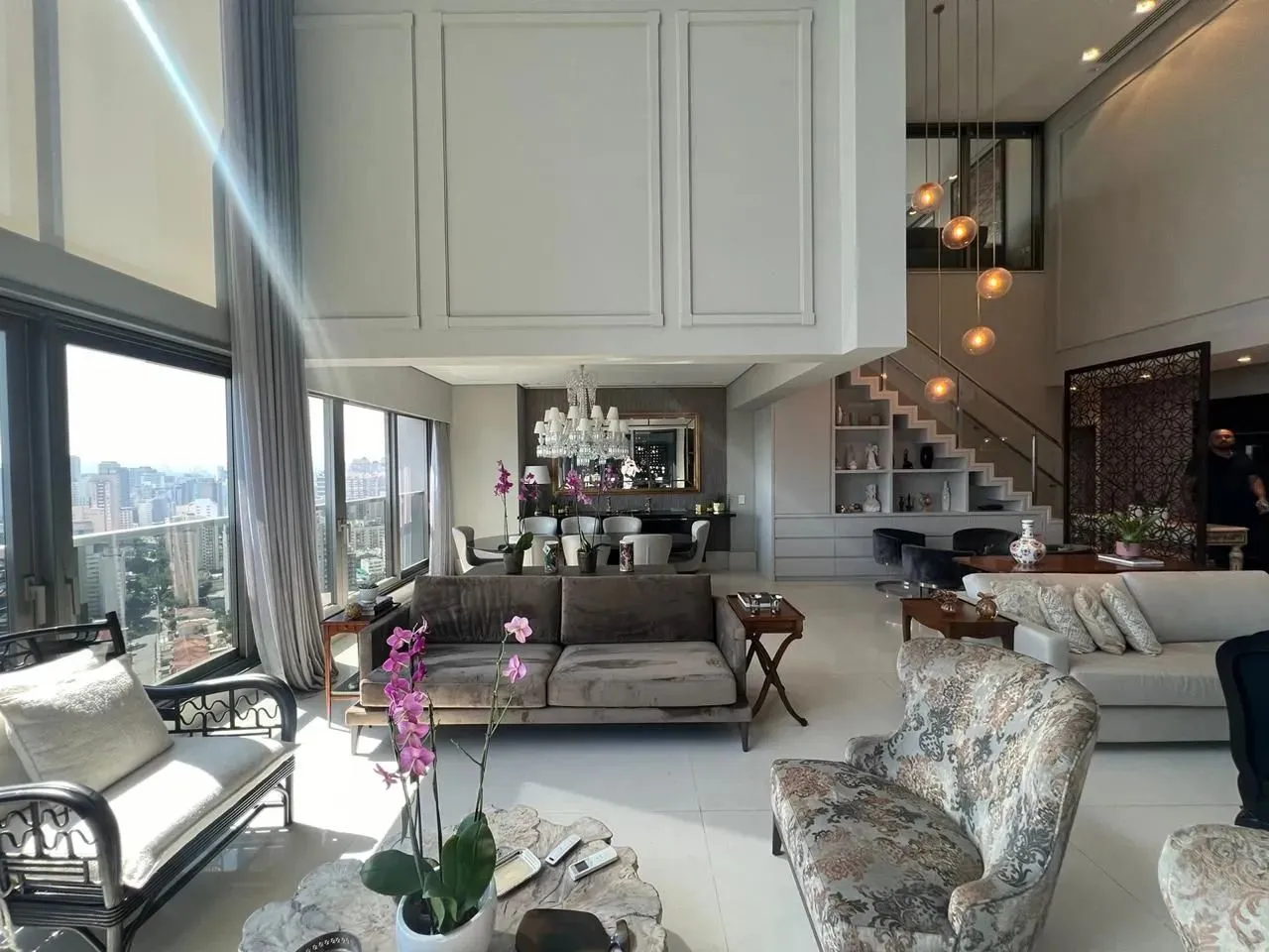 Cobertura de Alto Padrão na Vila Olímpia: Luxo, Exclusividade e Conforto