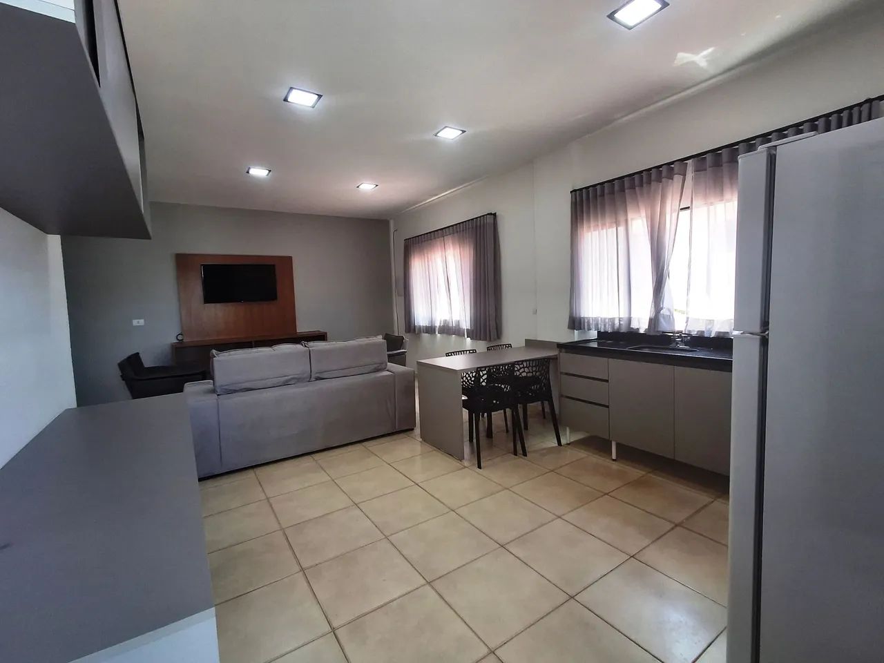 Linda Casa Mobiliada - Aluguel - 60 m² - Granja Viana II - Cotia/SP - Foto 2