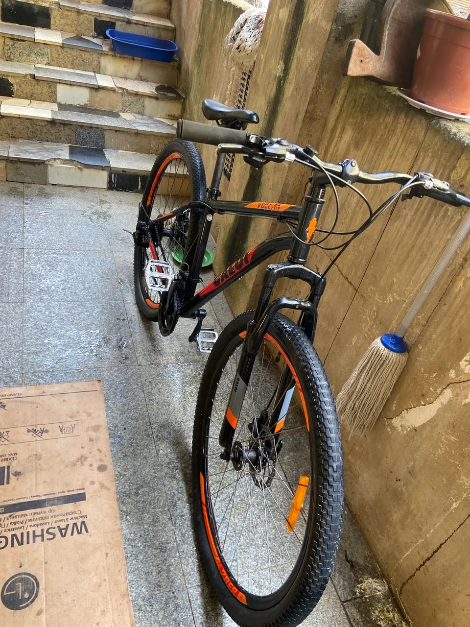 Bicicleta Caloi Vulcan Aro 29 Mountain Bike 21 Marchas Freio À Disco