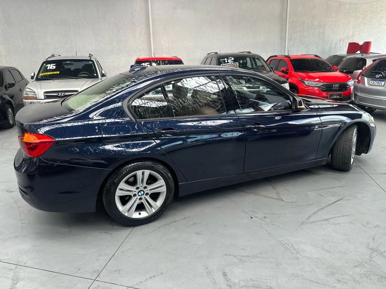 BMW 320i 