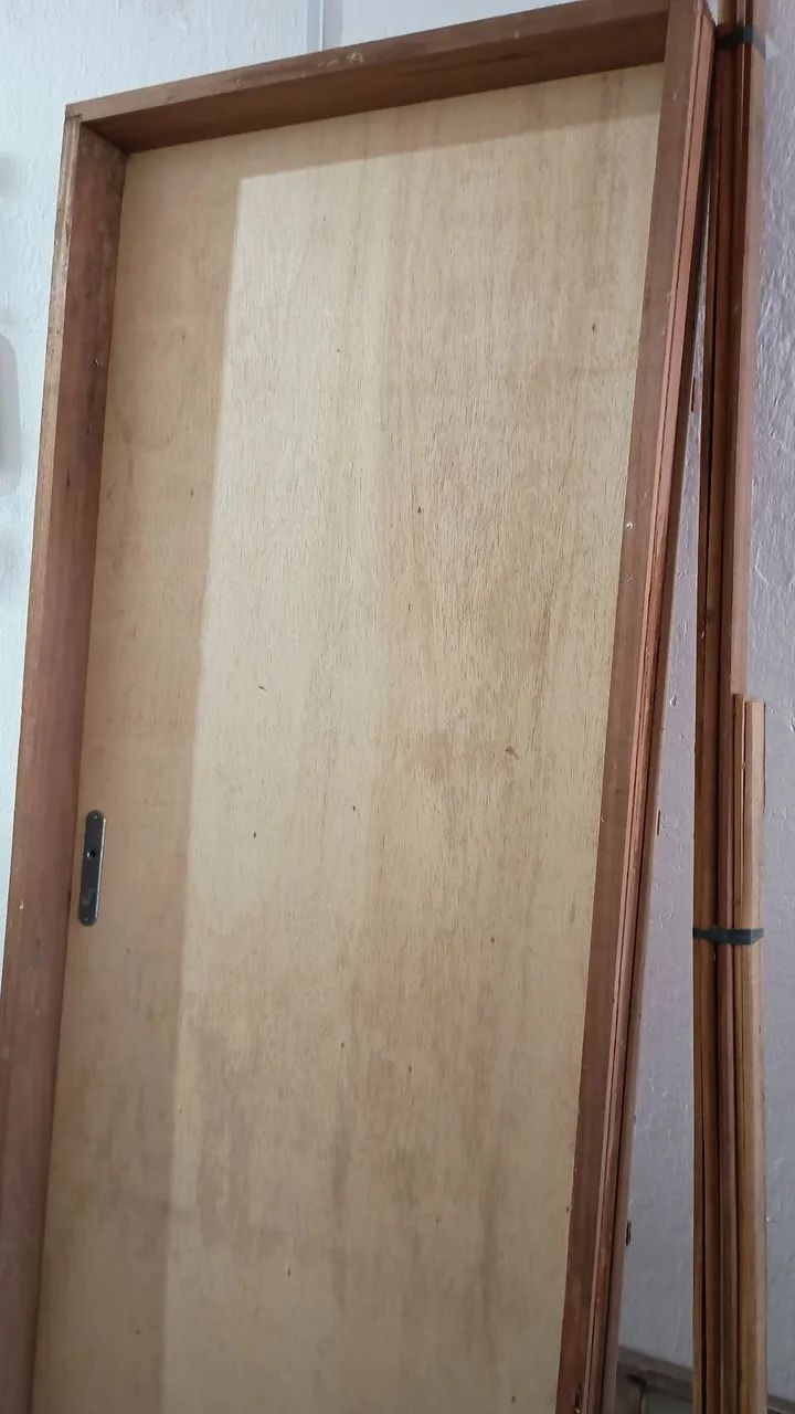Porta de Madeira em ótimo estado - Foto 2